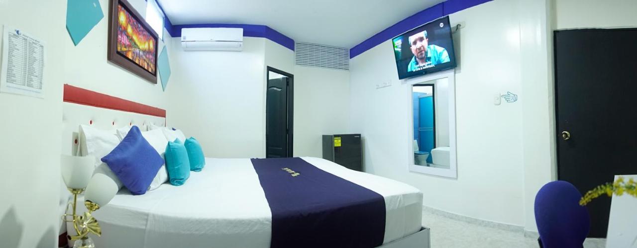 Hotel Luna Azul Florencia  Dış mekan fotoğraf